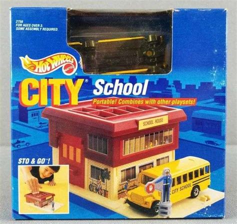 Hot Wheels City Sto And Go School Play Set Matthew Bullock Auctioneers