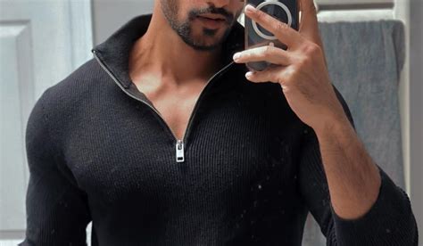 Shirtless Bollywood Men Does This Sexy Selfie Poser Have A Hot Bod