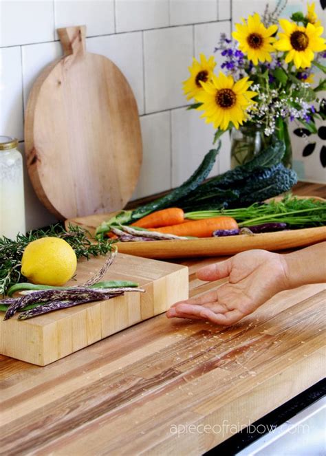 2-Ingredient DIY Butcher Block & Cutting Board Oil Conditioner - A