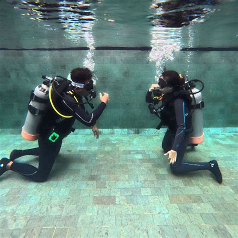 dive courses scuba  indonesia