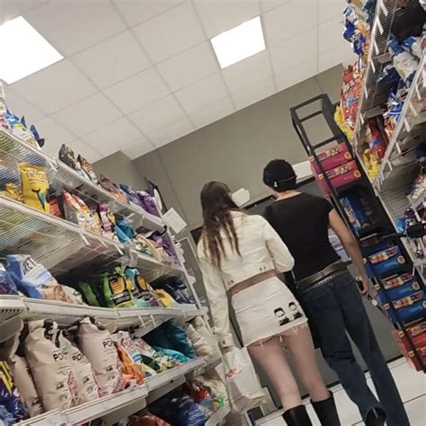 Right On Target Short Skirt Brunette Short Shorts Volleyball Forum