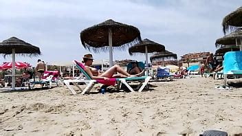 Brunette With Huge Tits On The Beach Part XNXX