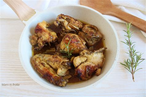 Pollo Agli Aromi In Padella Mani In Frolla