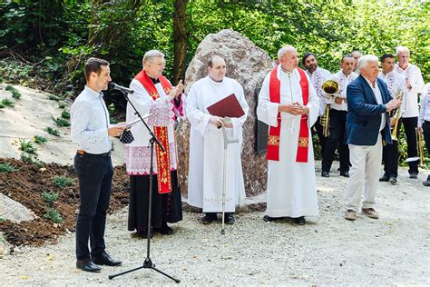 Detviansky Kr Kr Butkov Skaln Sanktu Rium Bo Ieho