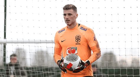 Clubes Interessados No Goleiro Bento Transfer Ncias Br Futboo