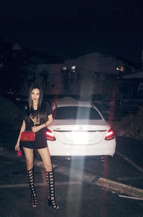 Cuộc sống của người đẹp nude bên ngựa gây ồn ào một thời giờ ra sao Sao việt Việt Giải Trí