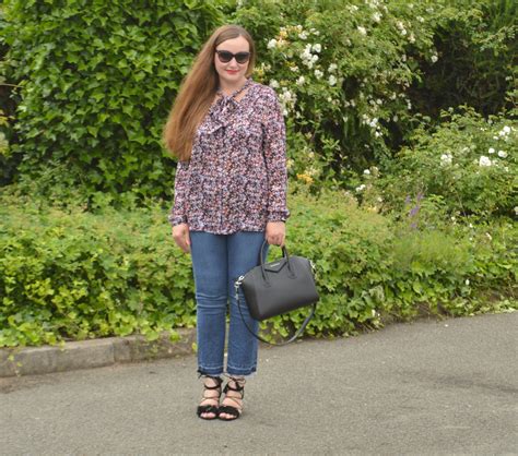 How To Style A Floral Pussy Bow Blouse Jacquardflower