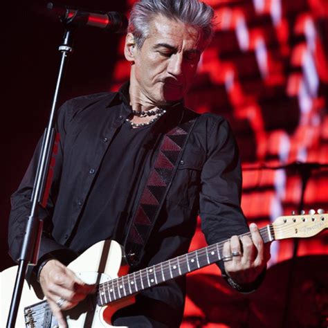 ligabue net worth