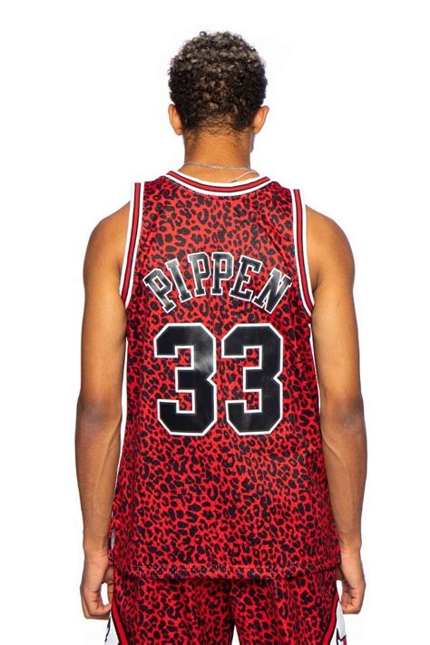 Koszulka Mitchell Ness Chicago Bulls 33 Scottie Pippen Czerwona NBA