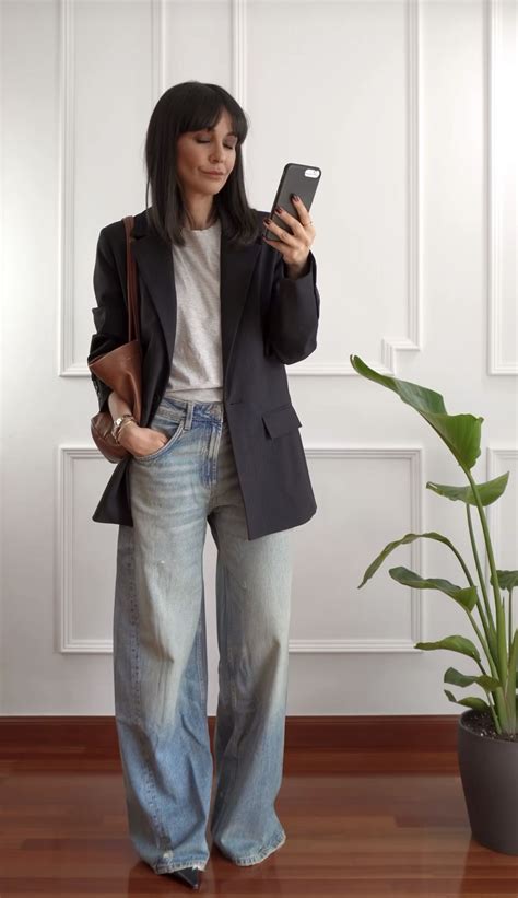 Pin by Arlene Pocevic on Style | Wide leg jeans outfit, Stylish outfits