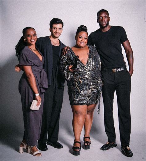 Ator pornô gay e sósia de Usain Bolt quem é o novo namorado de MC Carol