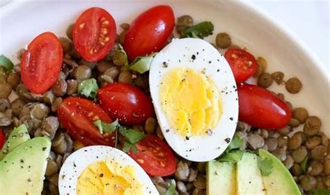 Ensalada de lenteja y huevo cocido de 195 Kcal Receta fácil en la app