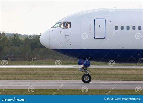 airplane   runway   ready    close  side