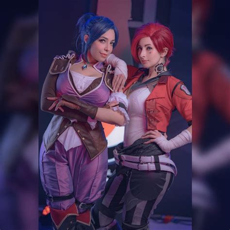 Riot Games chơi lớn với việc mời hot girl Chỉ Quạt hóa thân thành tướng LMHT để quảng bá phim