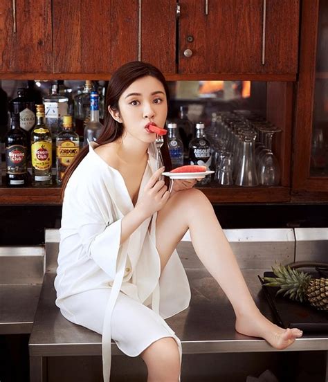 9 Portraits Of Wang Xiao Chen Beautiful Actress Who Receives A Kiss