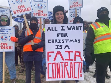 Workers at Valley Ford Truck go on strike right before Christmas - cleveland.com