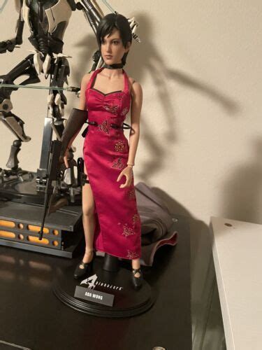 Hot Toys Resident Evil Ada Wong Not Complete Please Read
