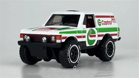 Тематична Машинка Hot Wheels Range Rover Classic Castrol Speed Graphics 1 64 HRT08 White