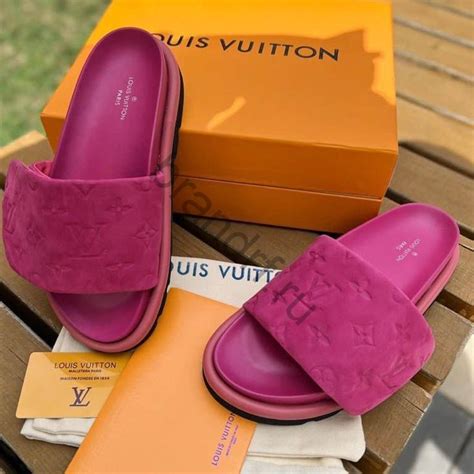 Женские Шлепанцы Лyи Виттoн (Lоuis Vuittоn) кожаные недорого купить в ...