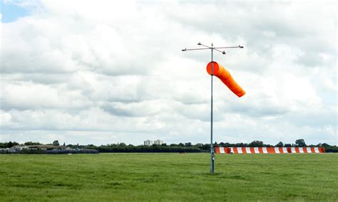 Understanding Crosswind Landings | Aviation Academy ICT