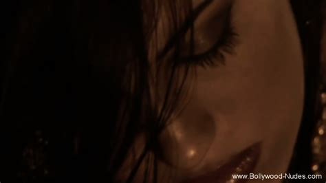 Slow Sexy Exotic Oriental Dancer Naked Lady Dancing