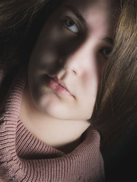 Attractive Blonde Close Up Picture Image