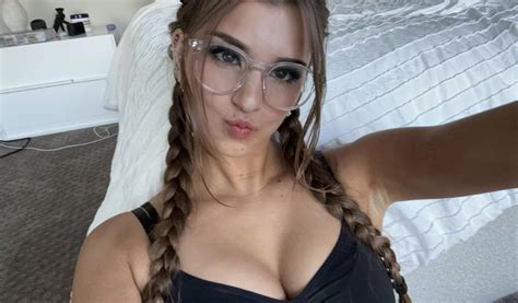 Her Tits Make Me Cum So Hard R Brookemonkisfit