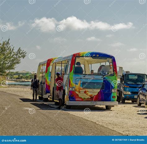 Tour Bus in Grand Turk editorial stock image. Image of journy - 307587769