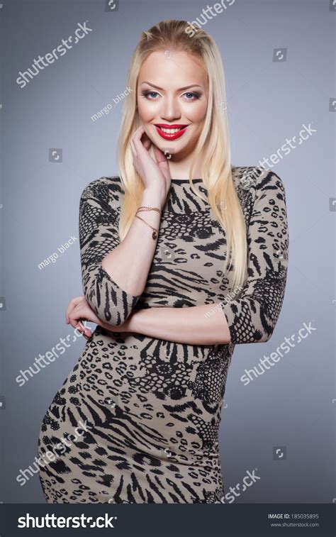 Sexy Blonde Lady Red Lips Stock Photo 185035895 Shutterstock