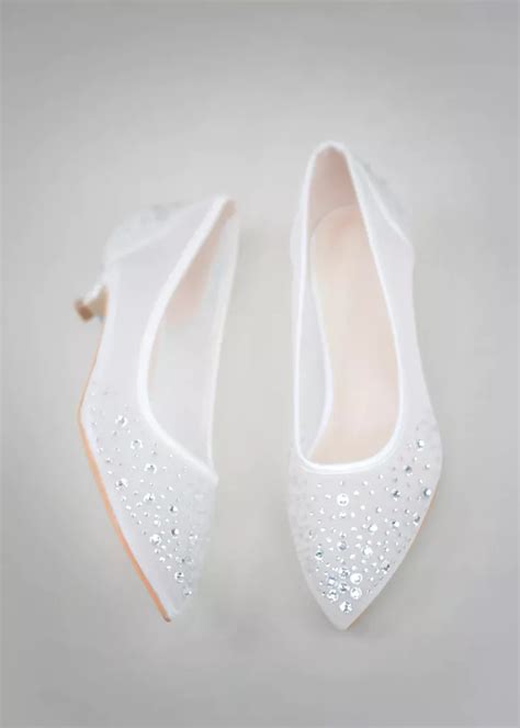 19 Adorable Wedding Kitten Heels For Brides