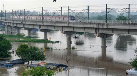 Delhi Flood Situation 25 Of The Water Supply In Delhi Will Go Down