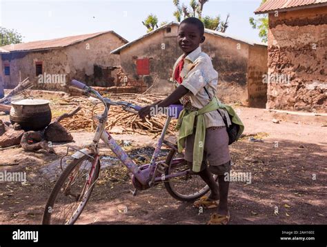 Une Fille Africaine Banque De Photographies Et Dimages à Haute Résolution Alamy