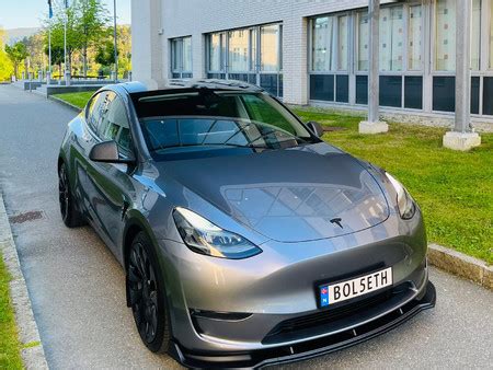 TESLA MODEL Y Performance 456hk Quicksilver Carbon 21 034 Used The