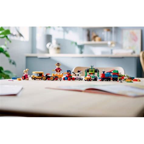 LEGO® Classic Bricks and Wheels 11014