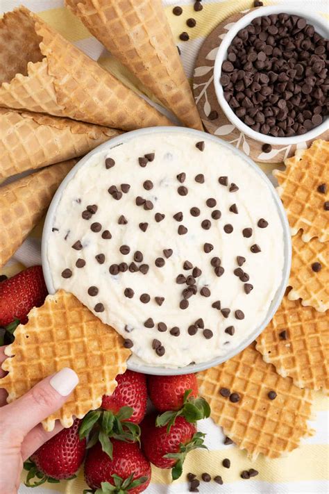 The Best Cannoli Dip Easy 5 Ingredient Recipe