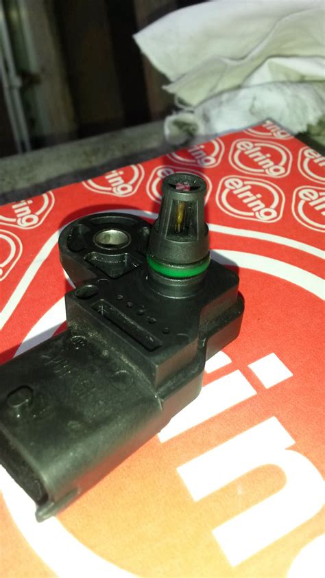 [45] Bosch — Датчик давление наддува — Opel Astra H, 1,3 л, 2007 года ...