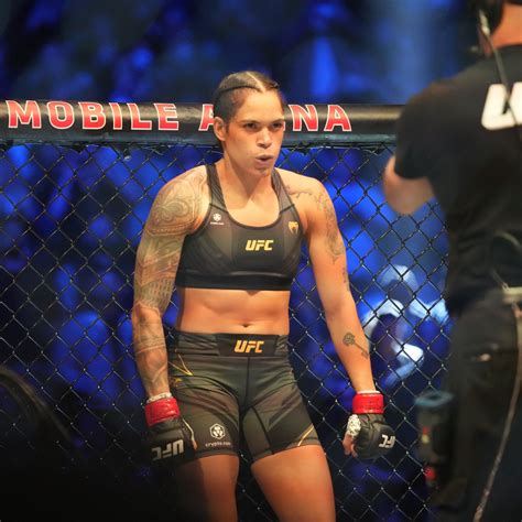 Does Amanda Nunes have two belts? Who has Amanda Nunes lost to? - ABTC