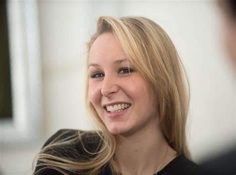 6 Hot Sexy Marion Marechal Bikini Pics