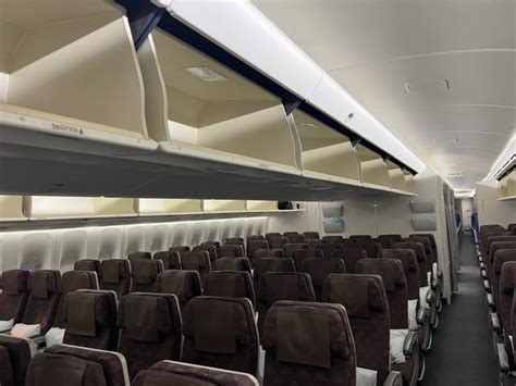 See Inside One of the Last Boeing 747 Passenger Planes; Korean Air - Business Insider