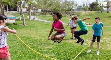 Juegos de campamentos de verano para niños y adolescentes