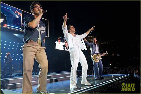 Jonas Brothers Set List Revealed For 2023 Tour 67 Songs Performed On