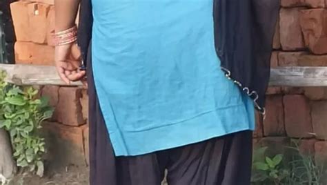 Aaj Suman Bhabhi Paroshi Se Chudwate Huye Pakri Gai Hairy Hairy Porn XHamster