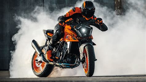 Most Powerful Naked Sports Bikes Under