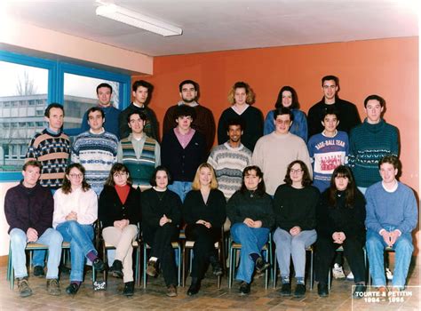 Photo De Classe Terminal Stt Cgacc De 1994 Lycée Claude De France