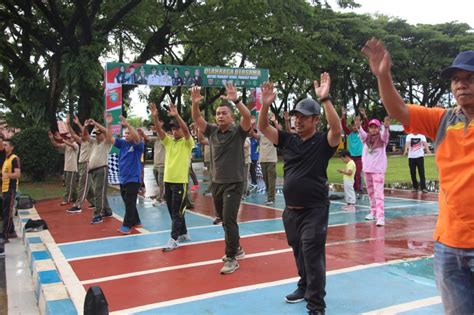 Kodim 1421 Pangkep Dan Forkopimda Gelorakan SKJ 88 Dan Jalan Santai