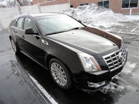 Cadillac Cts Awd Sport Wagon Data Info And Specs Gtcarlot