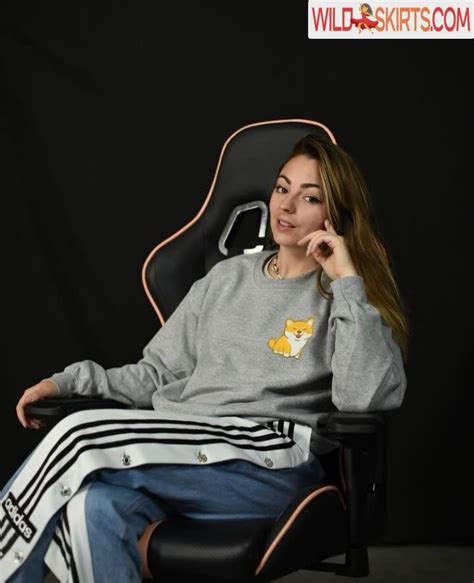 Roxane ASMR Roxane Asmr Nude Instagram Leaked Photo