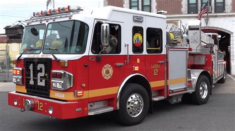 Philadelphia Fire Department Brand New Ladder 12 And Engine 50 Responding 5 24 22 1 Youtube