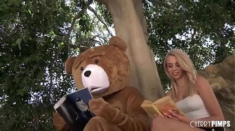 Vídeos teddy bear XVIDEOS