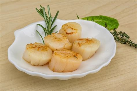 Premium Photo Grilled Scallops